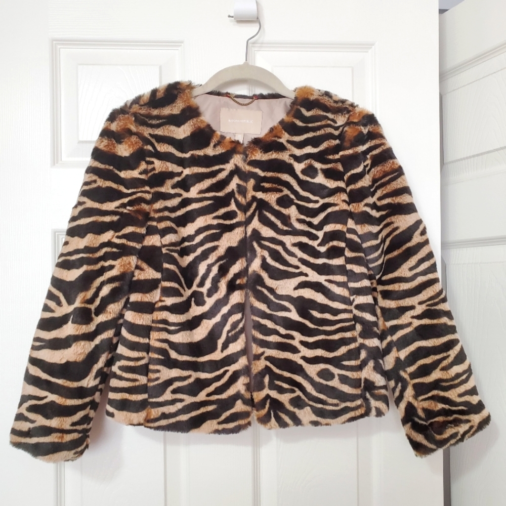 Banana Republic faux fur animal print tiger jacket coat brown black shru…